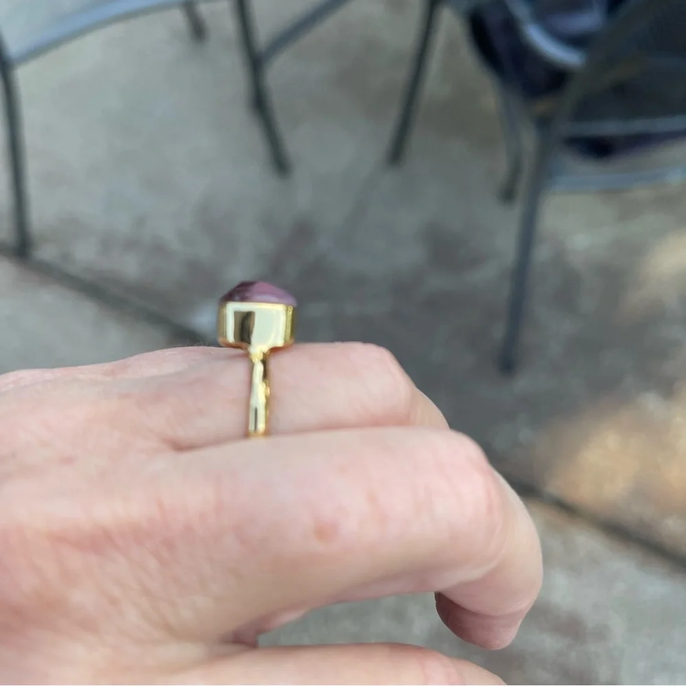 Golden Ring With Purple Stone - Size 7 - Picture 9 of 10